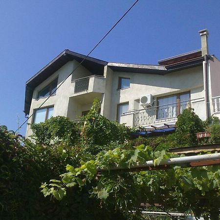 Villa Elfi Golden Sands Exterior photo